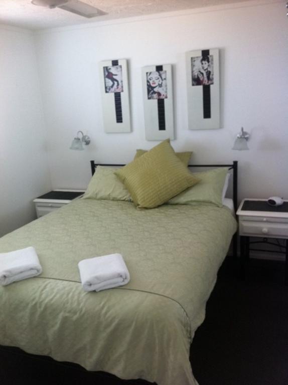 Merrima Court Holidays Caloundra Exteriör bild