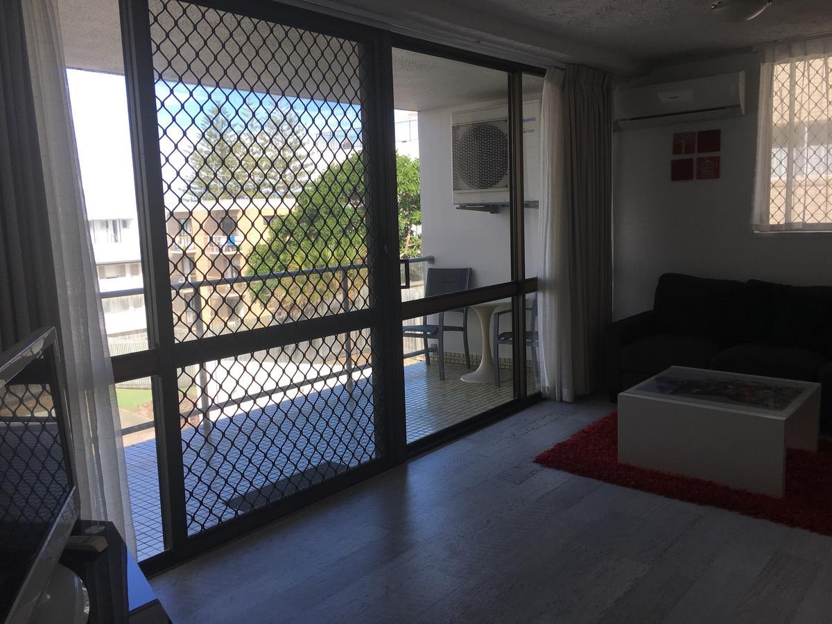 Merrima Court Holidays Caloundra Exteriör bild