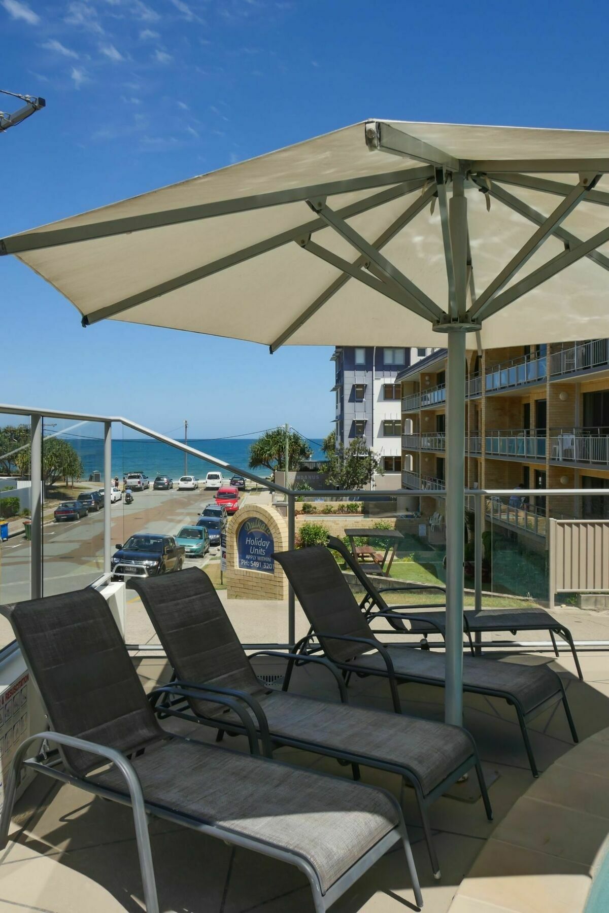 Merrima Court Holidays Caloundra Exteriör bild